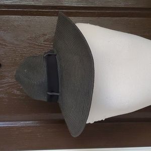 Black Beach Hat w/ribbon